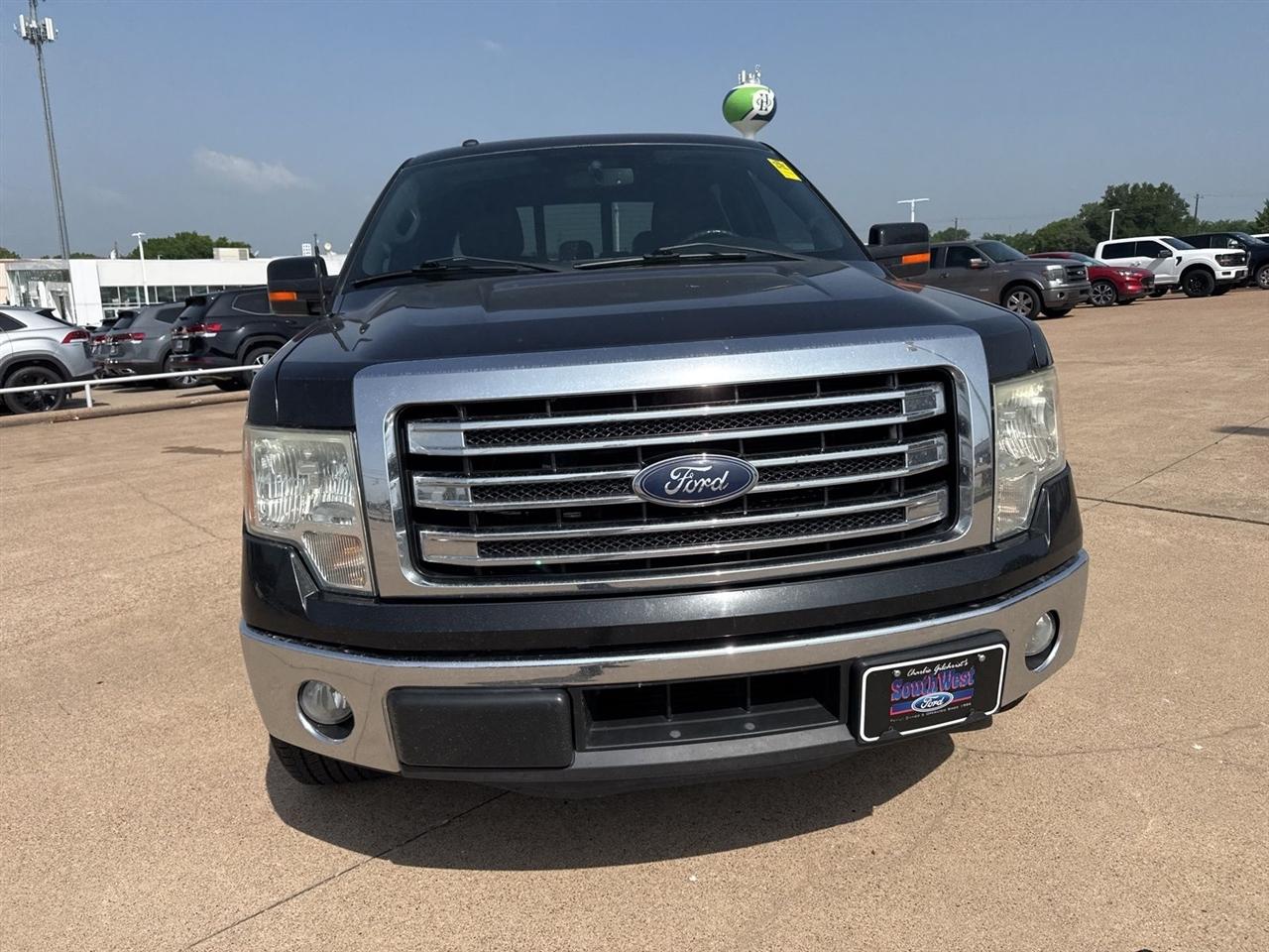 Ford F-150 2WD SuperCrew 145" King Ranch 2014