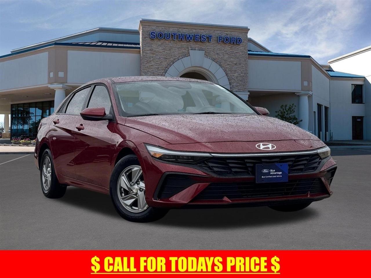 2025 Hyundai Elantra SE IVT