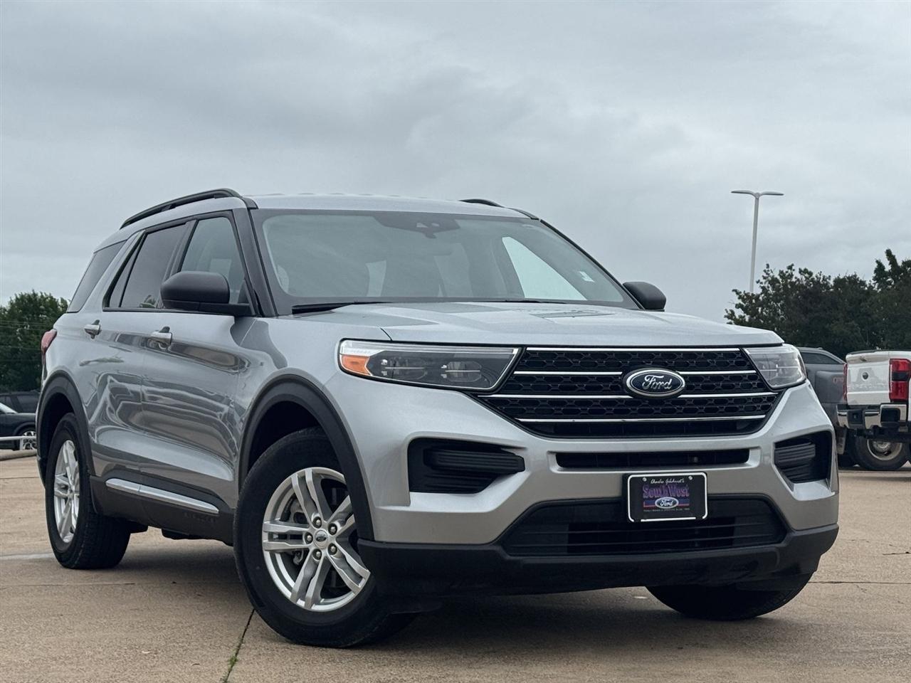 Ford Explorer XLT RWD 2023