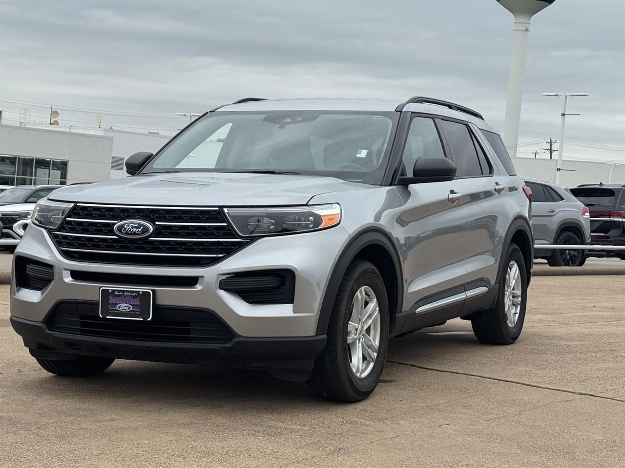 Ford Explorer XLT RWD 2023