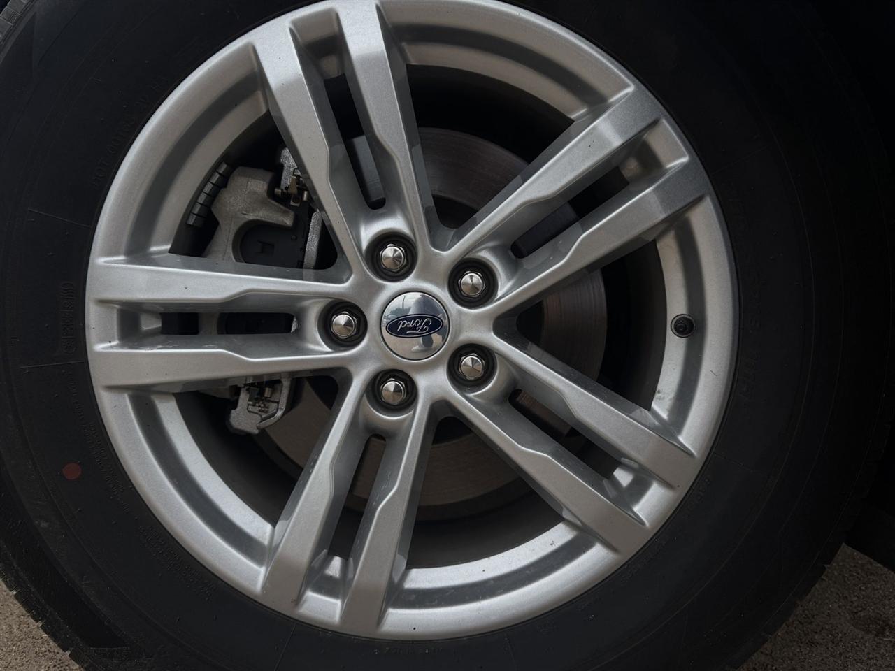 Ford Explorer XLT RWD 2023