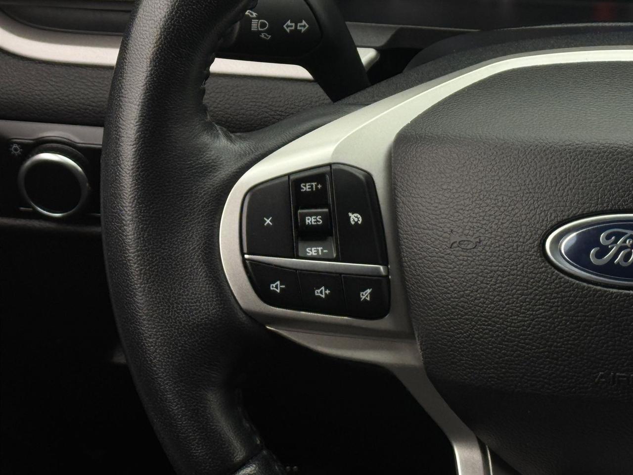 Ford Explorer XLT RWD 2023