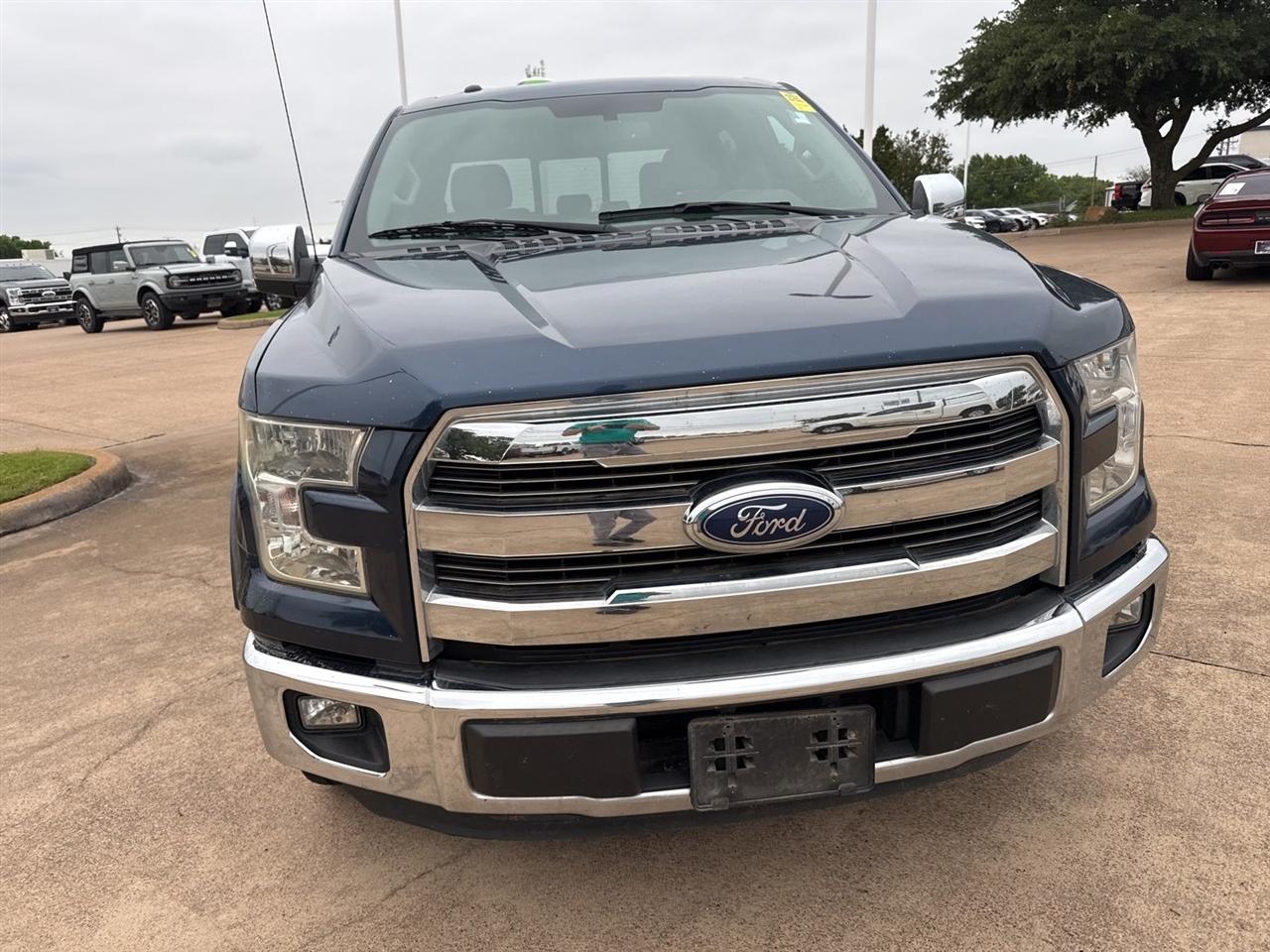 Ford F-150 2WD SuperCrew 157" Lariat 2015