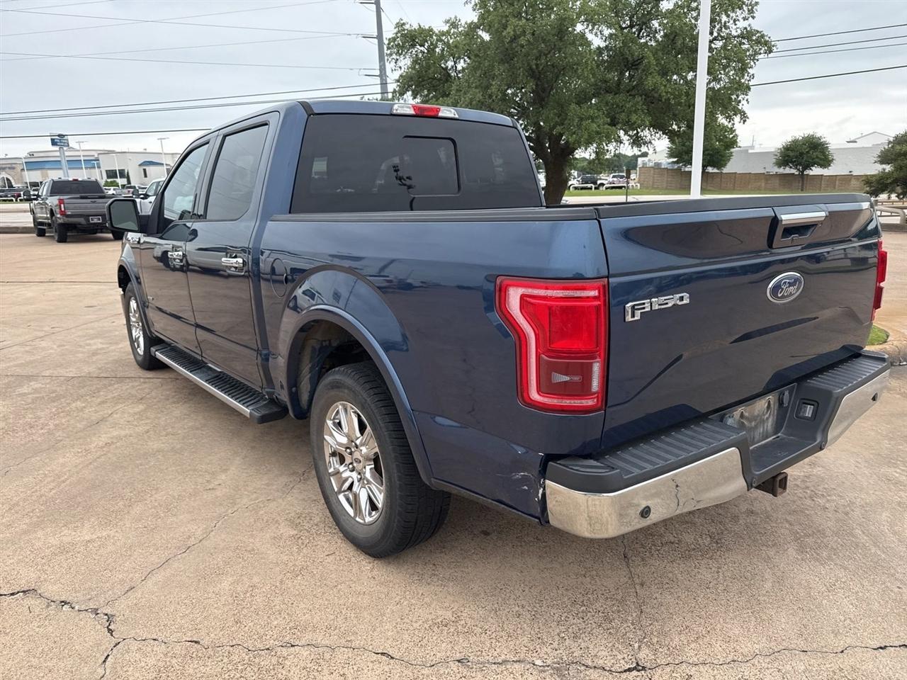 Ford F-150 2WD SuperCrew 157" Lariat 2015