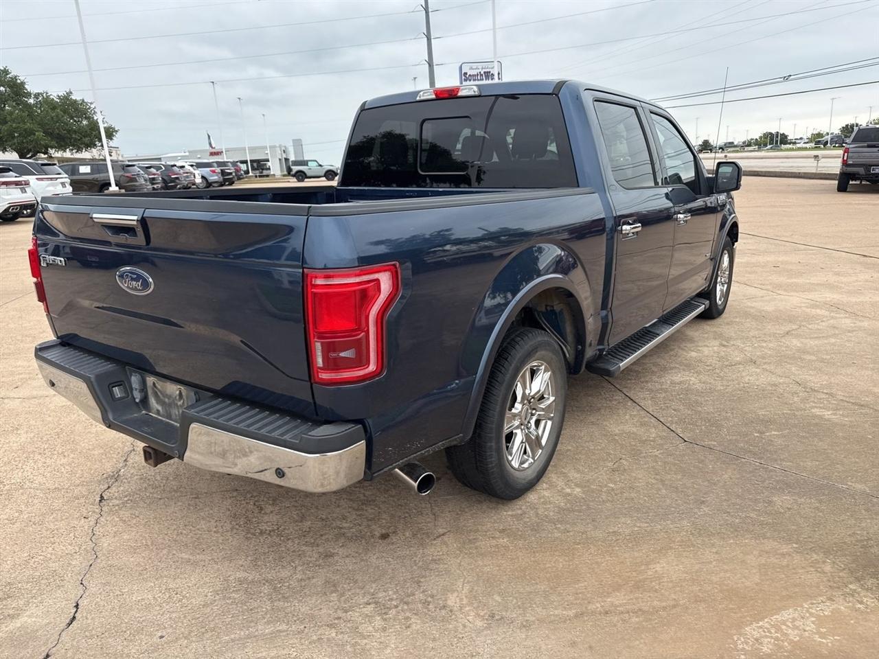 Ford F-150 2WD SuperCrew 157" Lariat 2015