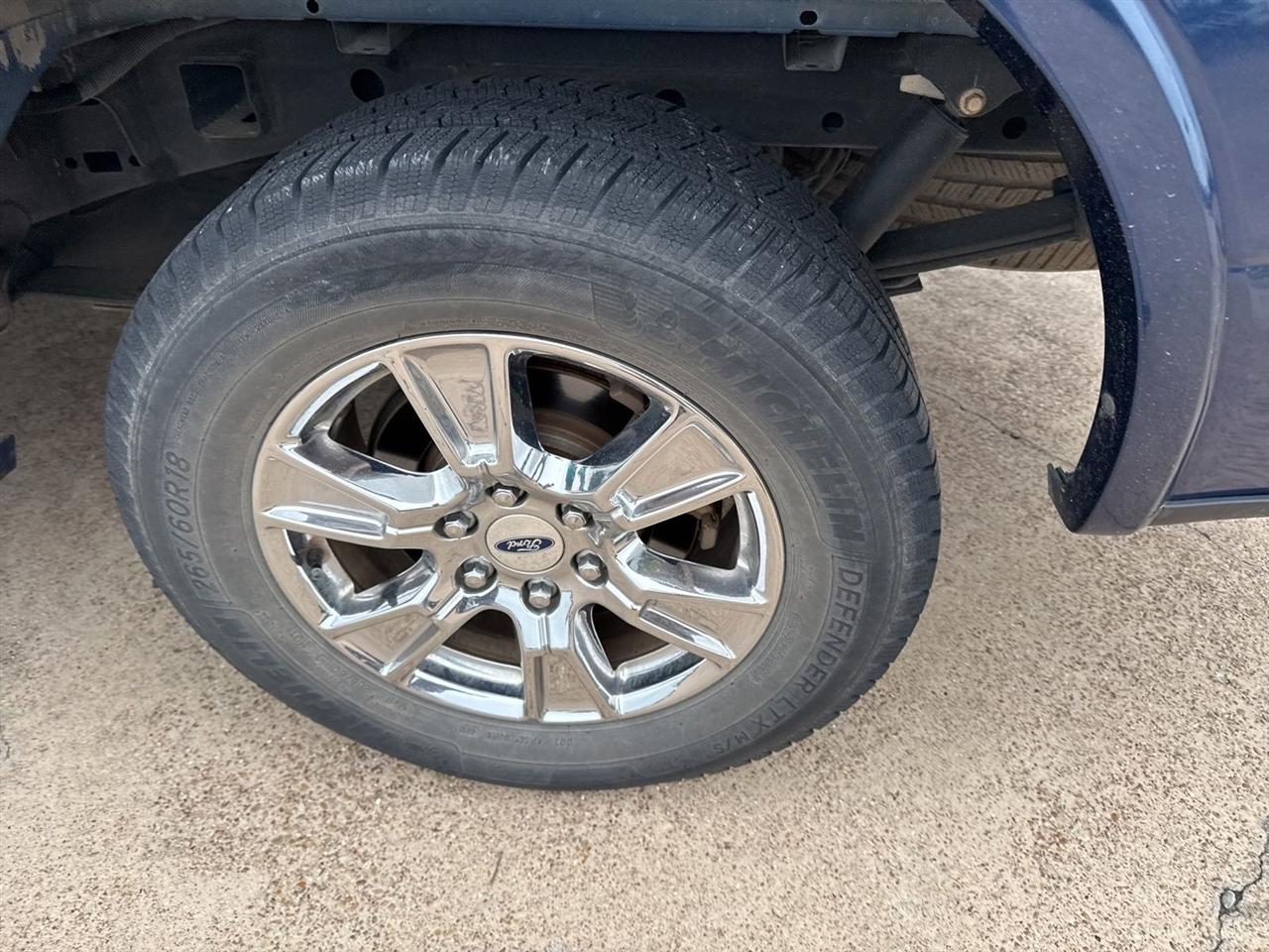 Ford F-150 2WD SuperCrew 157" Lariat 2015