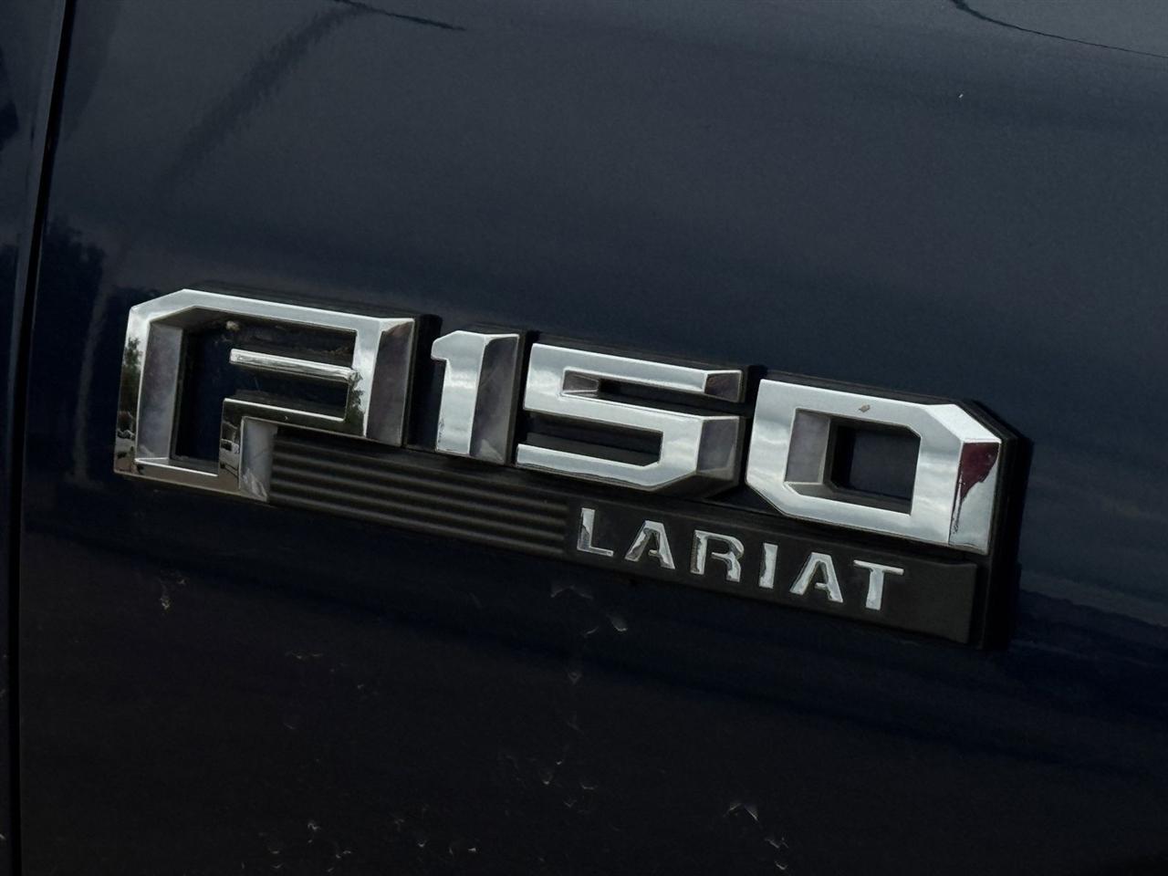 Ford F-150 2WD SuperCrew 157" Lariat 2015