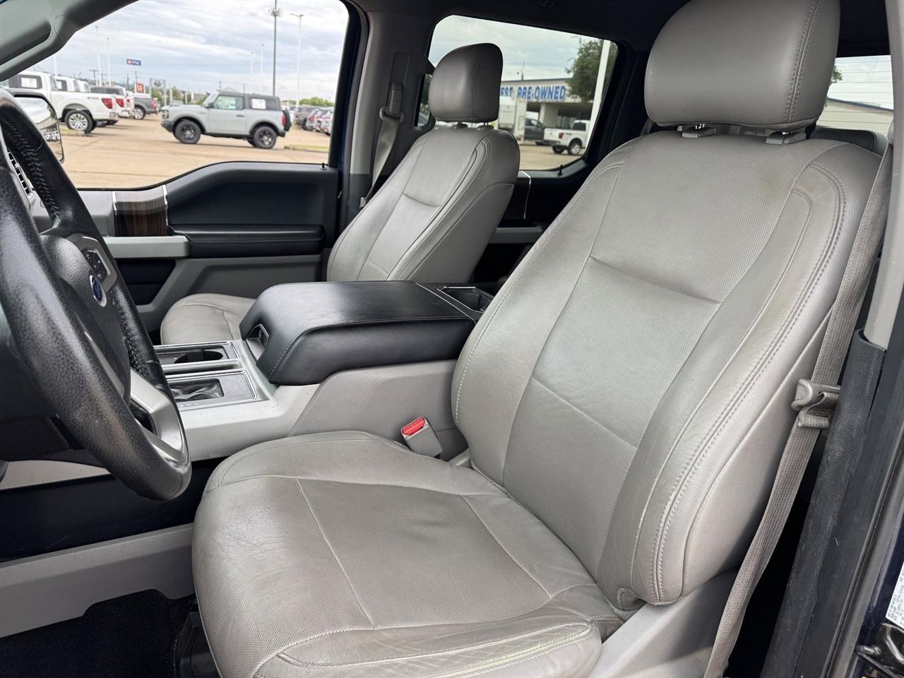 Ford F-150 2WD SuperCrew 157" Lariat 2015