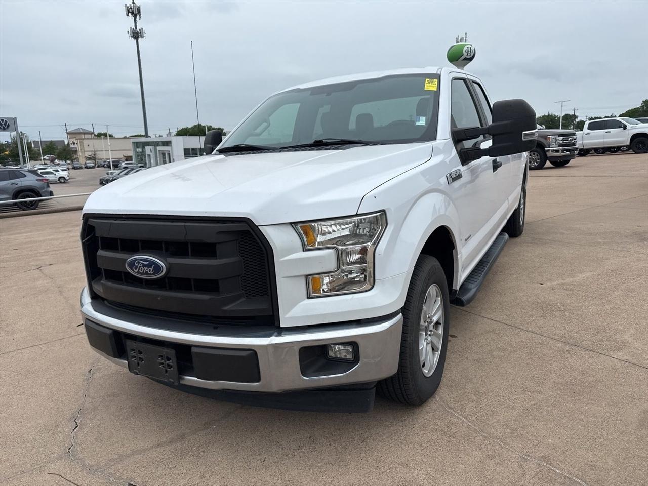 Ford F-150 Lariat 2WD SuperCab 8' Box 2017