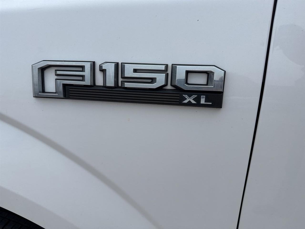 Ford F-150 Lariat 2WD SuperCab 8' Box 2017