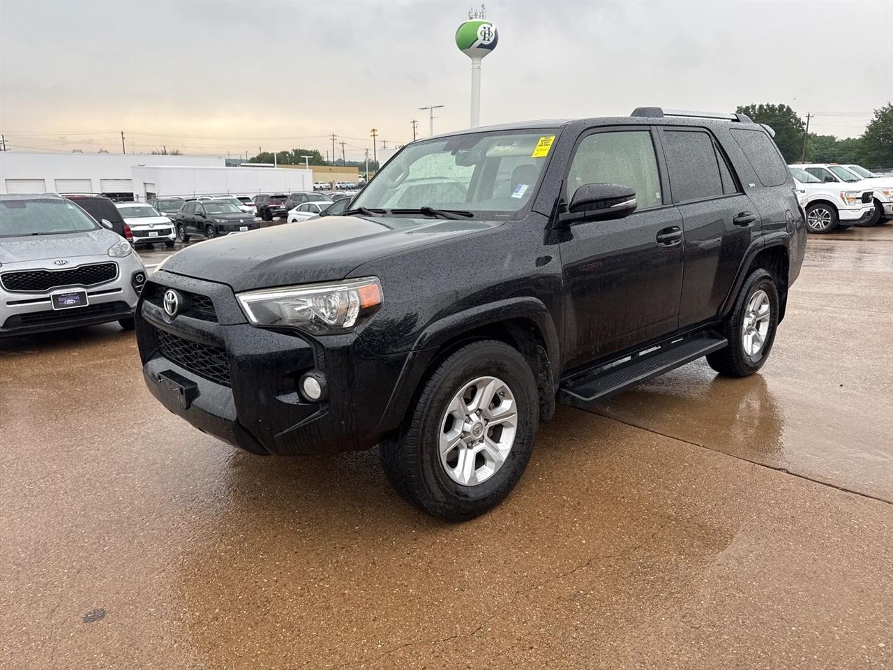 Toyota 4Runner Limited Nightshade 2WD (Natl) 2019