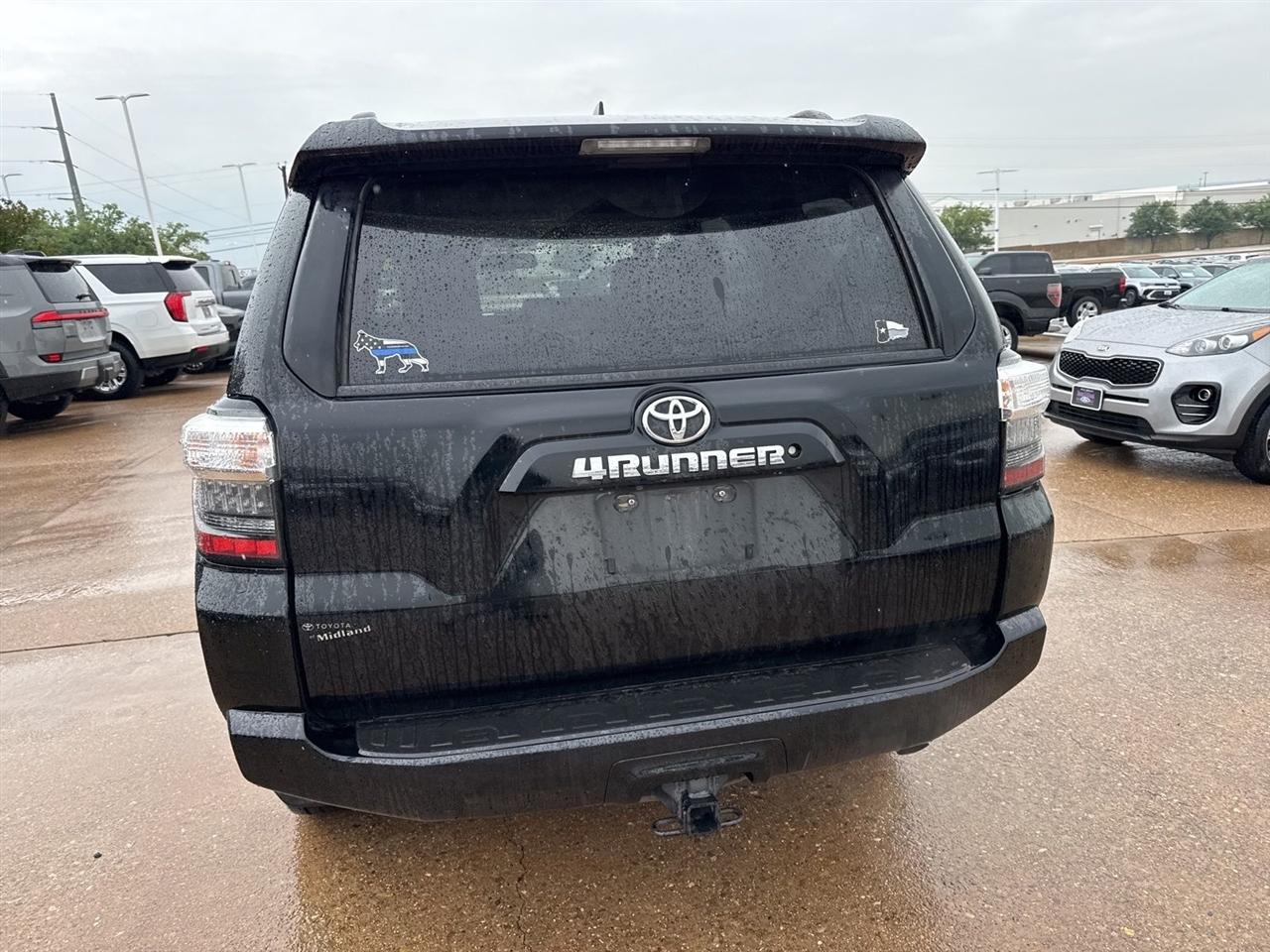 Toyota 4Runner Limited Nightshade 2WD (Natl) 2019