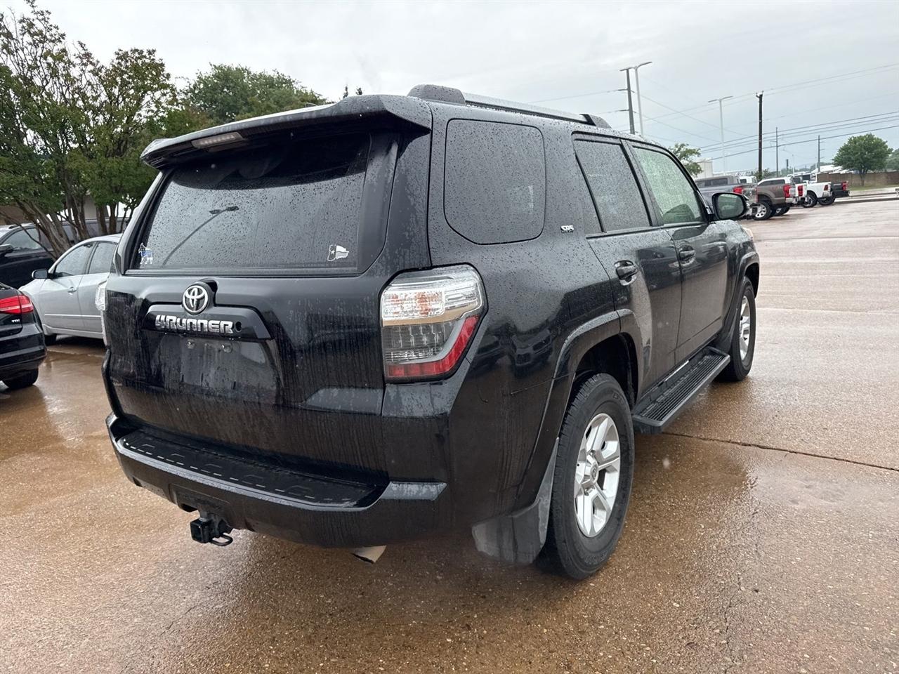 Toyota 4Runner Limited Nightshade 2WD (Natl) 2019