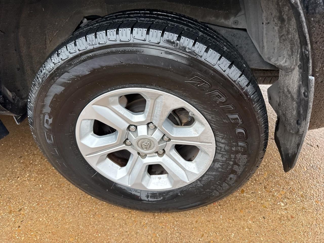 Toyota 4Runner Limited Nightshade 2WD (Natl) 2019