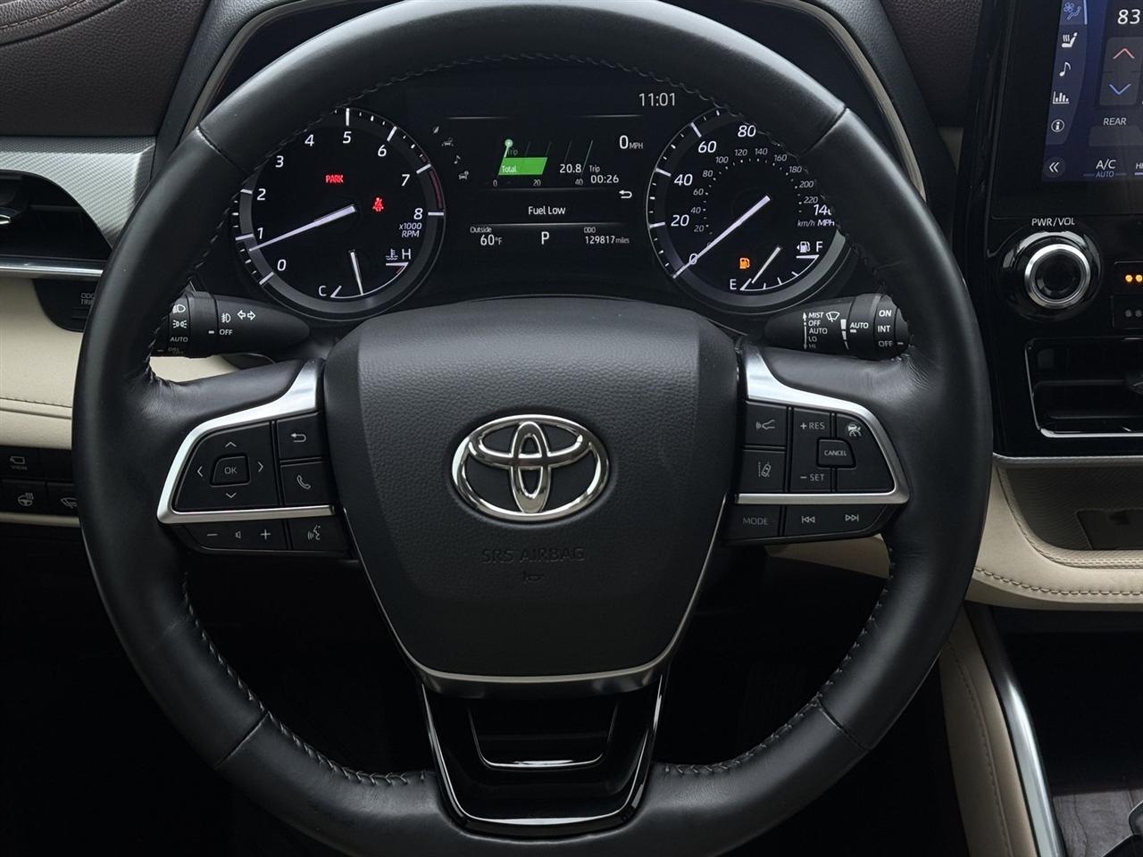 Toyota Highlander Platinum AWD (Natl) 2021