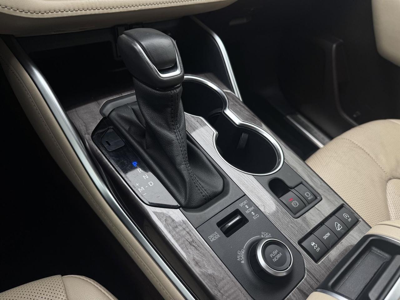 Toyota Highlander Platinum AWD (Natl) 2021