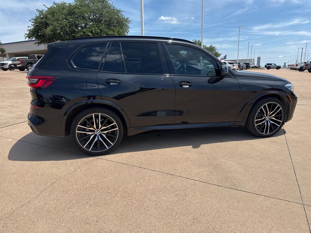 BMW X5 xDrive40i Sports Activity Vehicle 2020