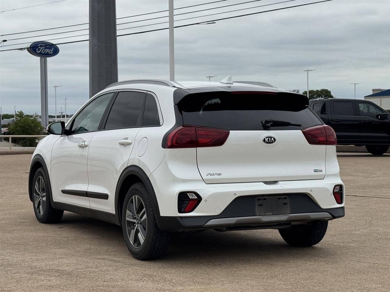 Kia Niro EX Premium FWD 2021