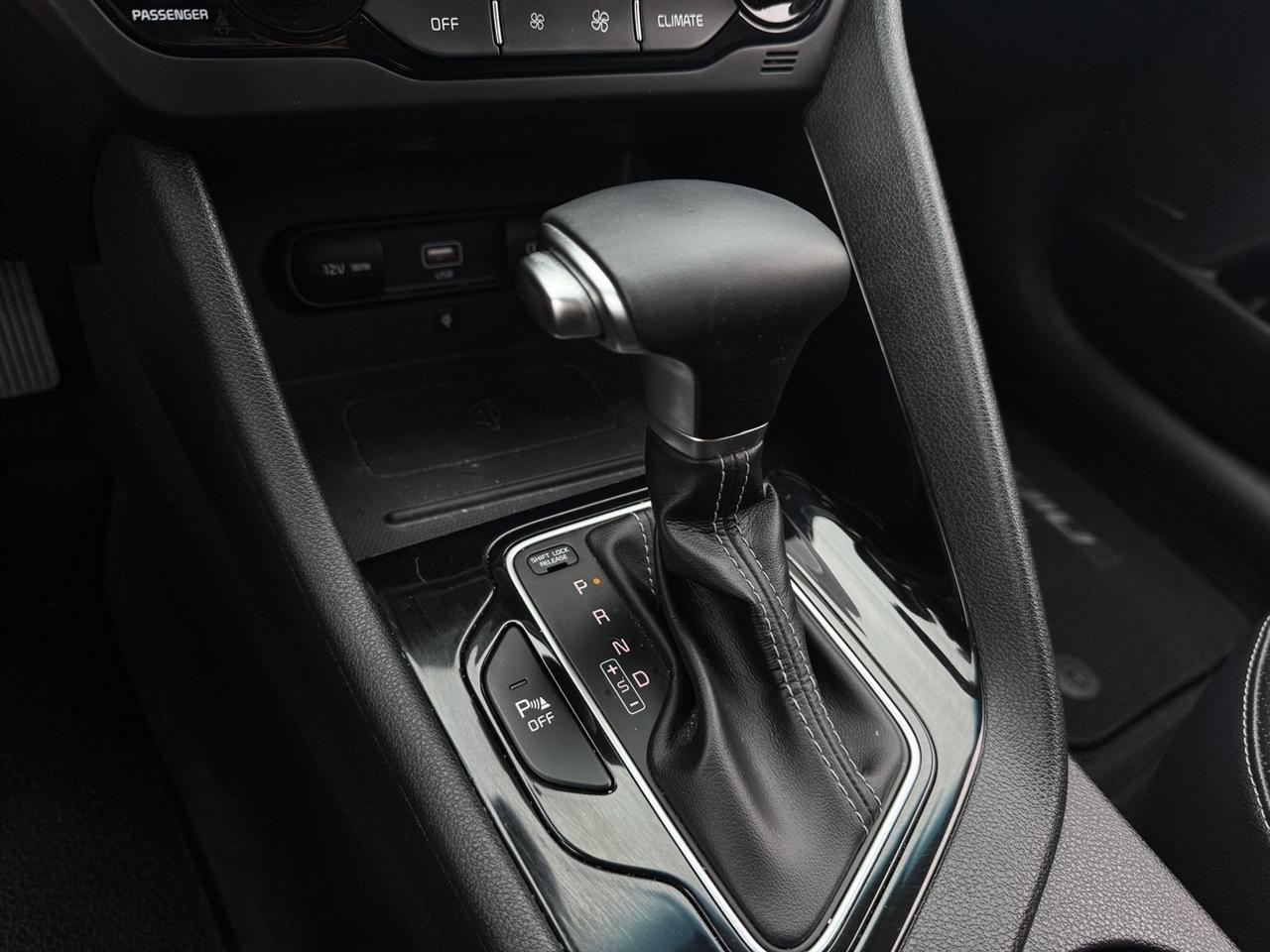 Kia Niro EX Premium FWD 2021