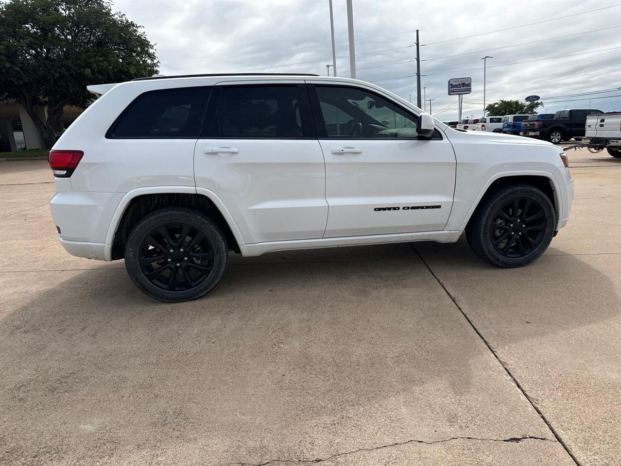 Jeep Grand Cherokee Altitude 4x2 *Ltd Avail* 2018