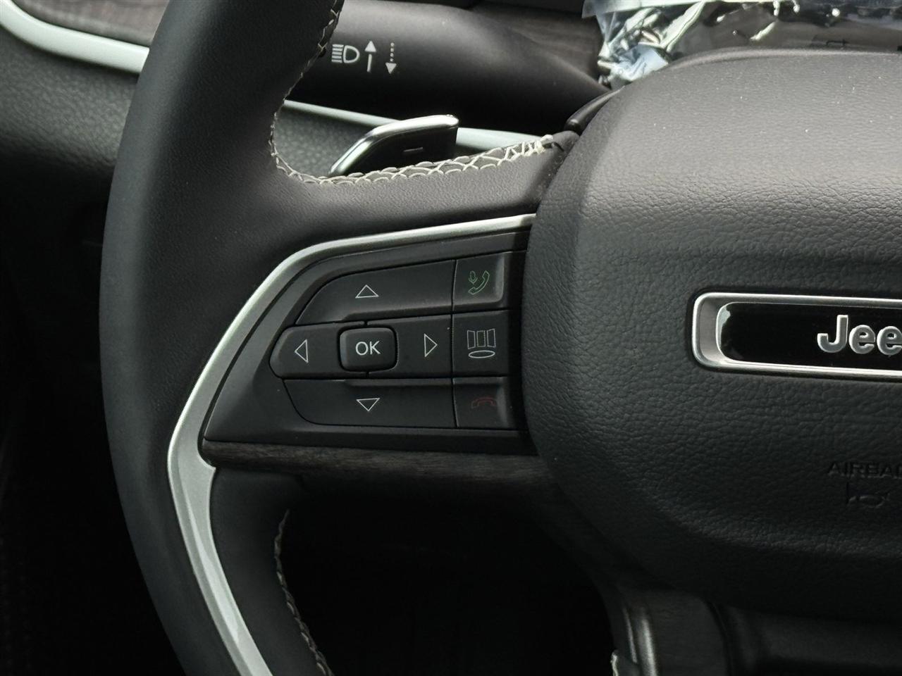 Jeep Grand Cherokee Limited 4x4 2023