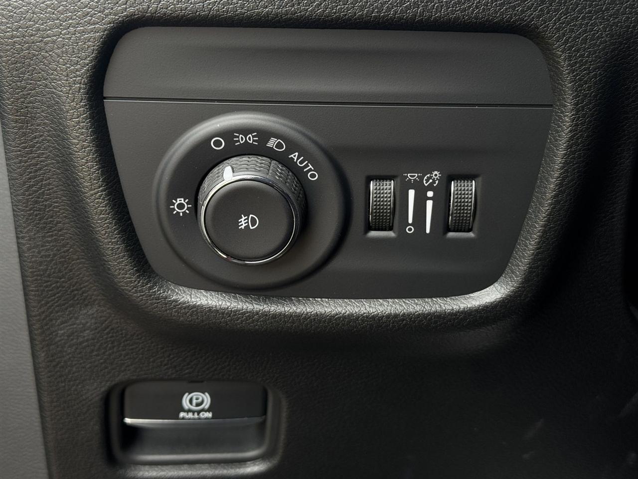 Jeep Grand Cherokee Limited 4x4 2023