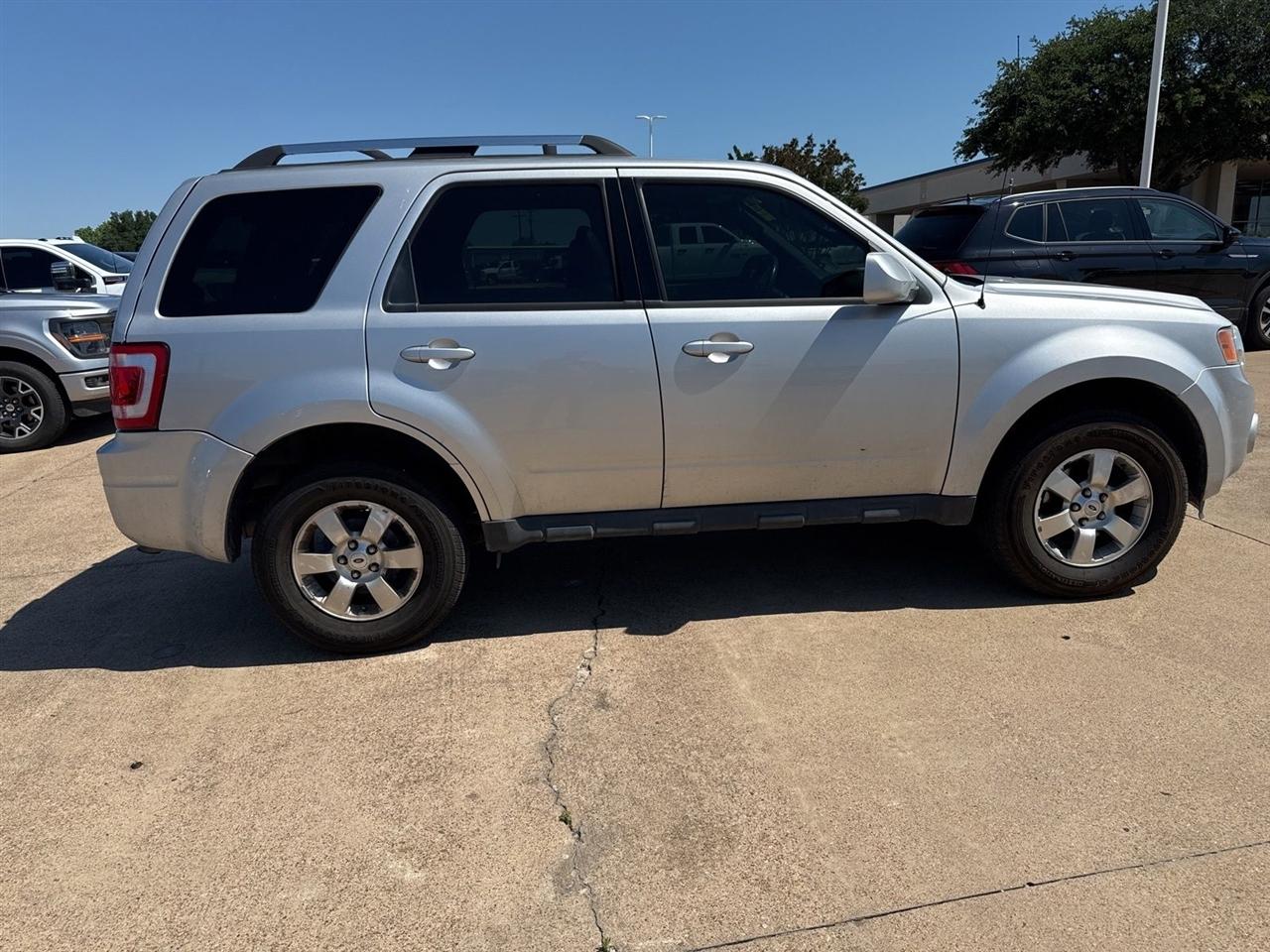 Ford Escape FWD 4dr Limited 2011