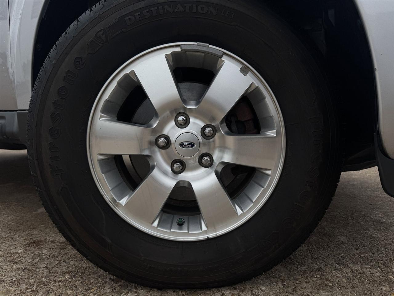 Ford Escape FWD 4dr Limited 2011