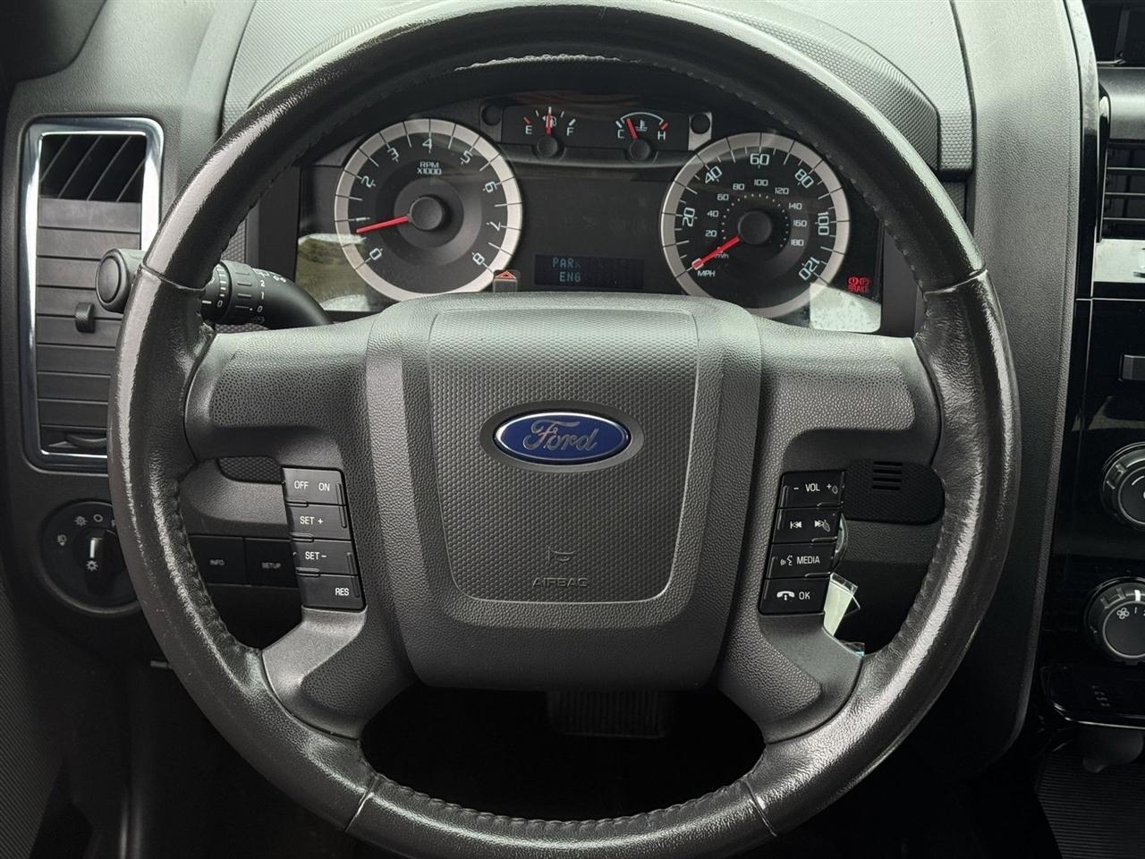 Ford Escape FWD 4dr Limited 2011