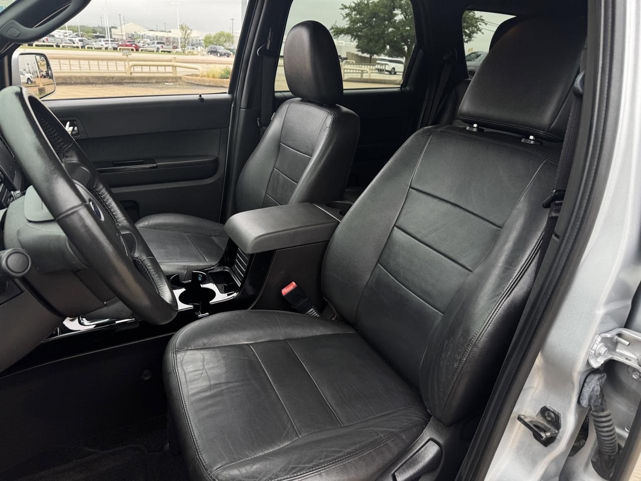 Ford Escape FWD 4dr Limited 2011