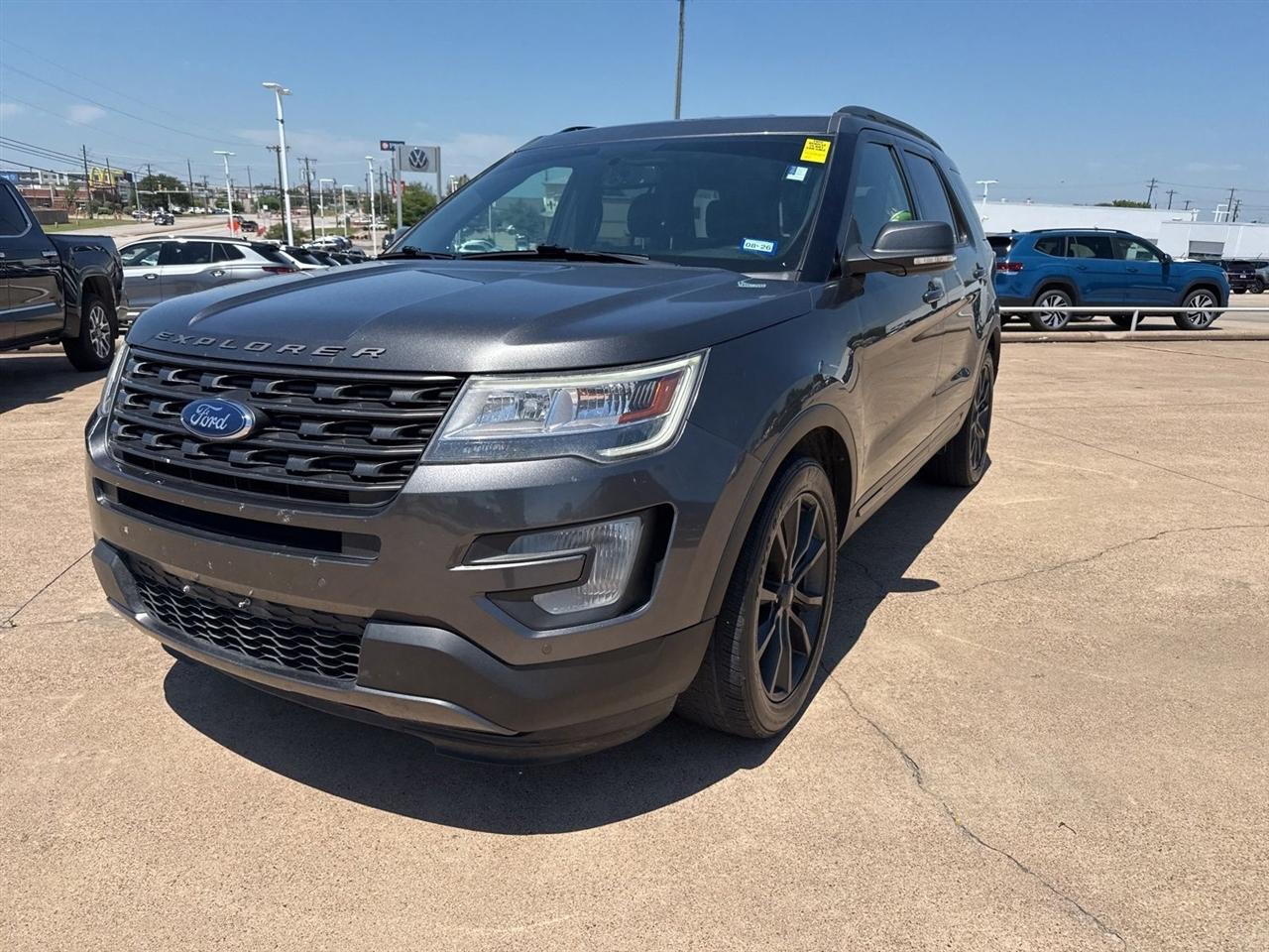 Ford Explorer XLT FWD 2017