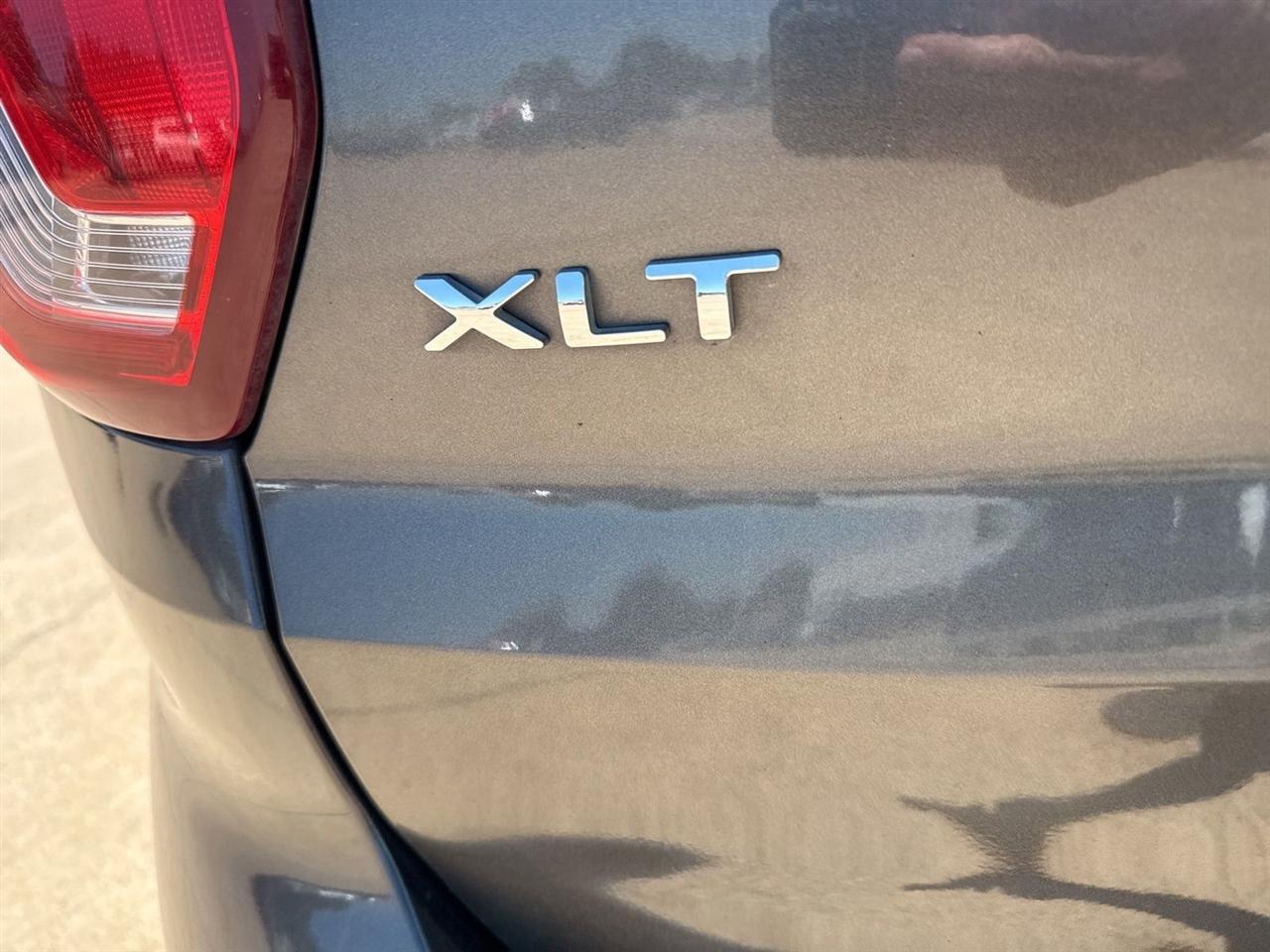 Ford Explorer XLT FWD 2017