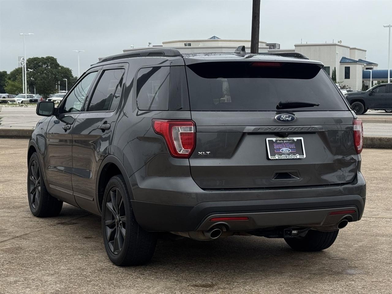 Ford Explorer XLT FWD 2017