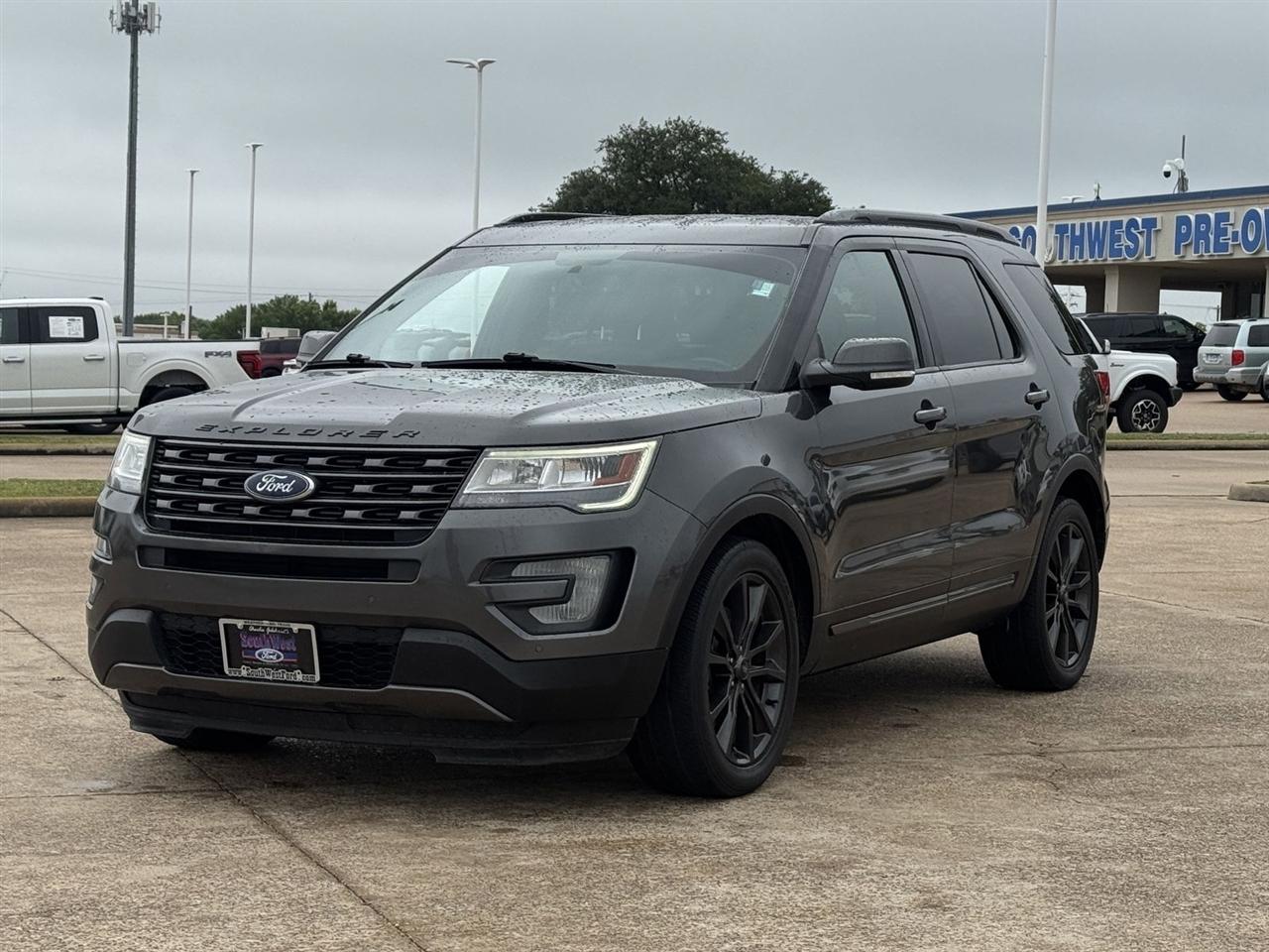 Ford Explorer XLT FWD 2017