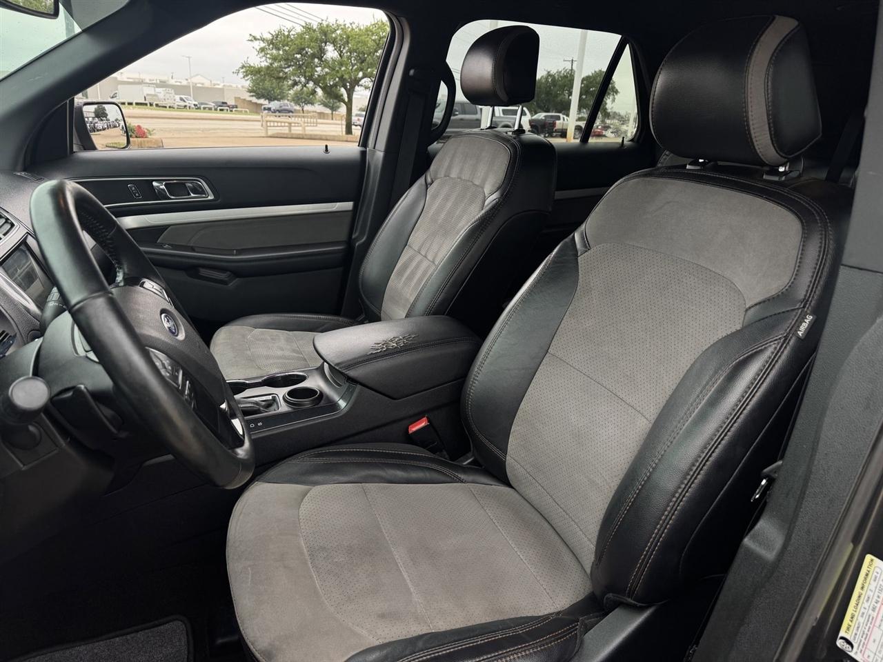 Ford Explorer XLT FWD 2017