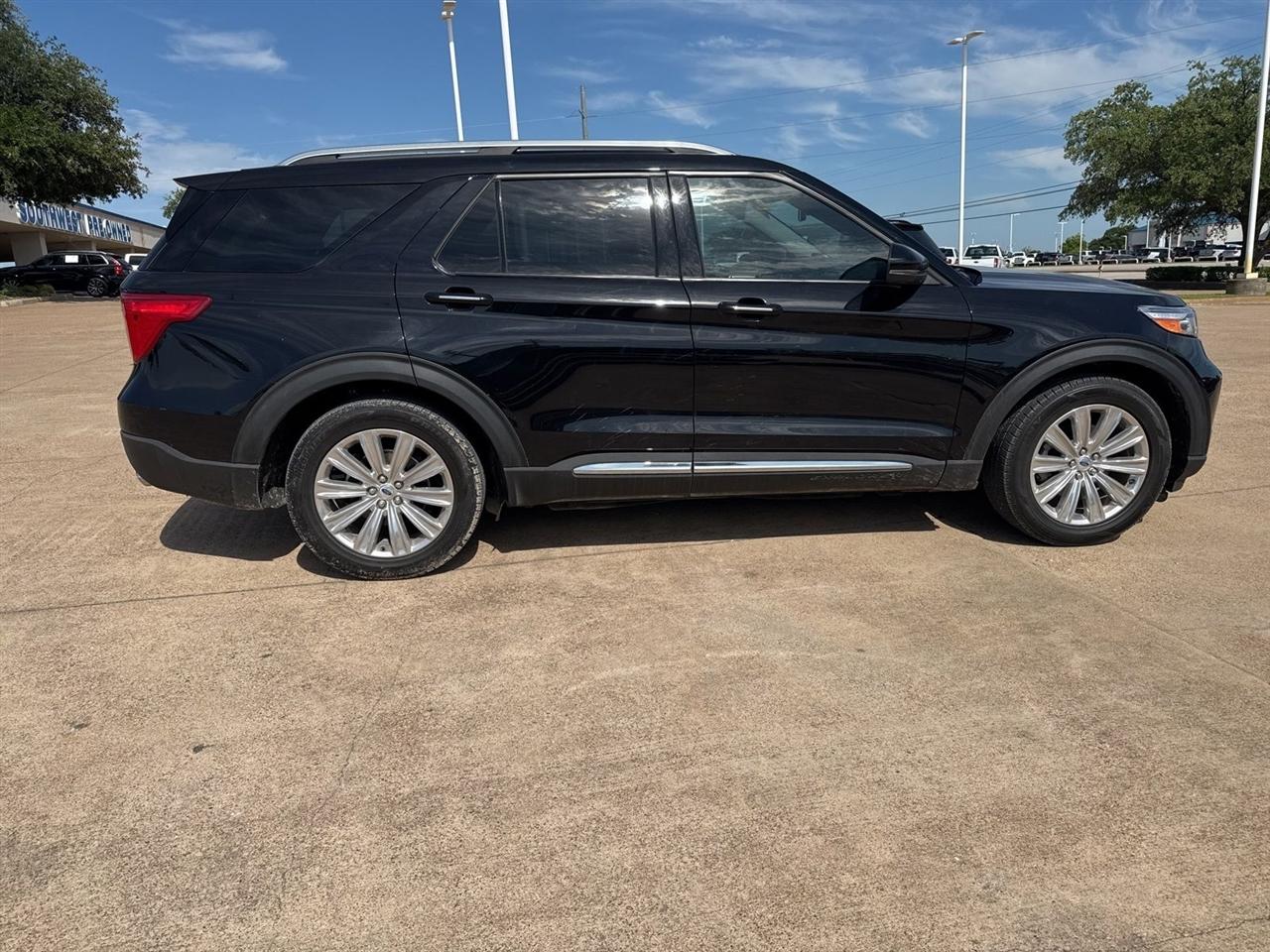 Ford Explorer Limited RWD 2023