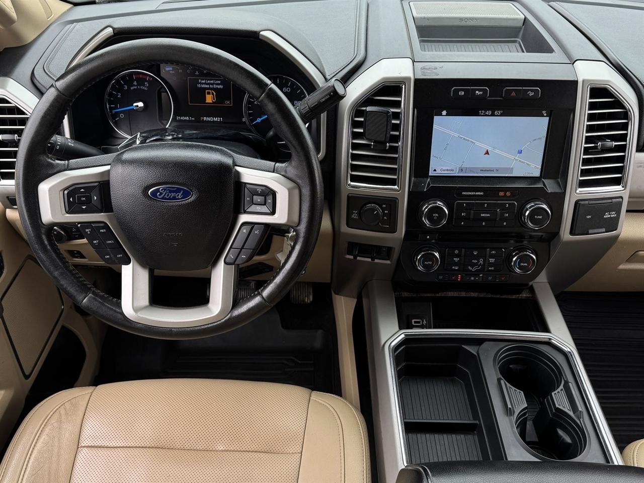 Ford Super Duty F-350 SRW King Ranch 4WD Crew Cab 8' Box 2017