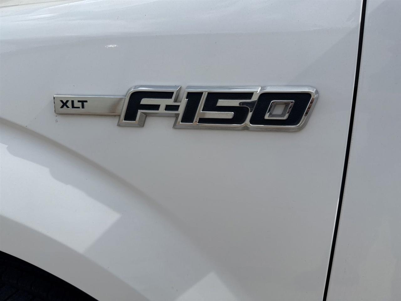 Ford F-150 2WD SuperCrew 145" Platinum 2011