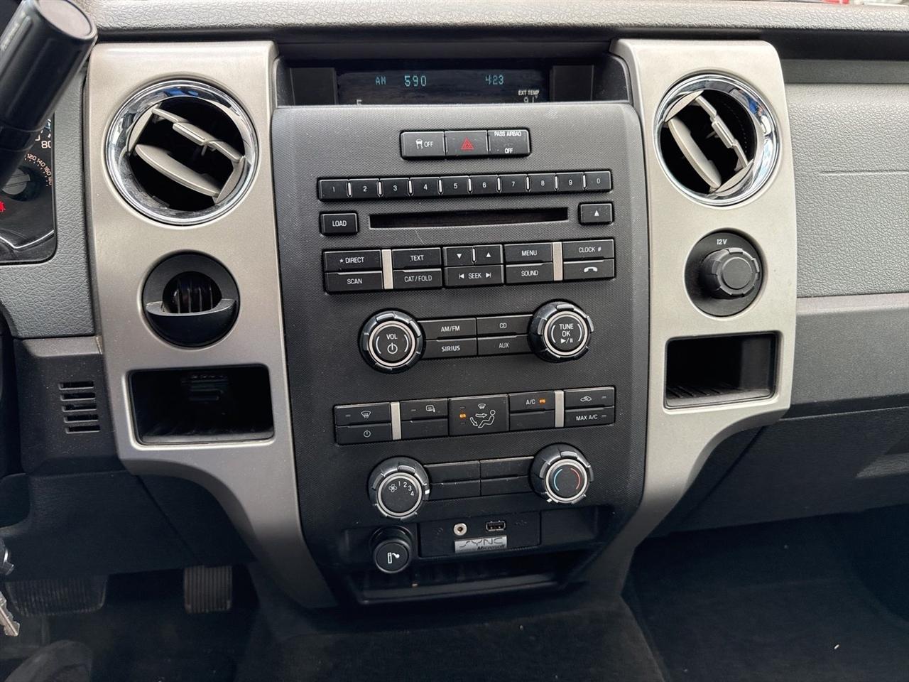 Ford F-150 2WD SuperCrew 145" Platinum 2011