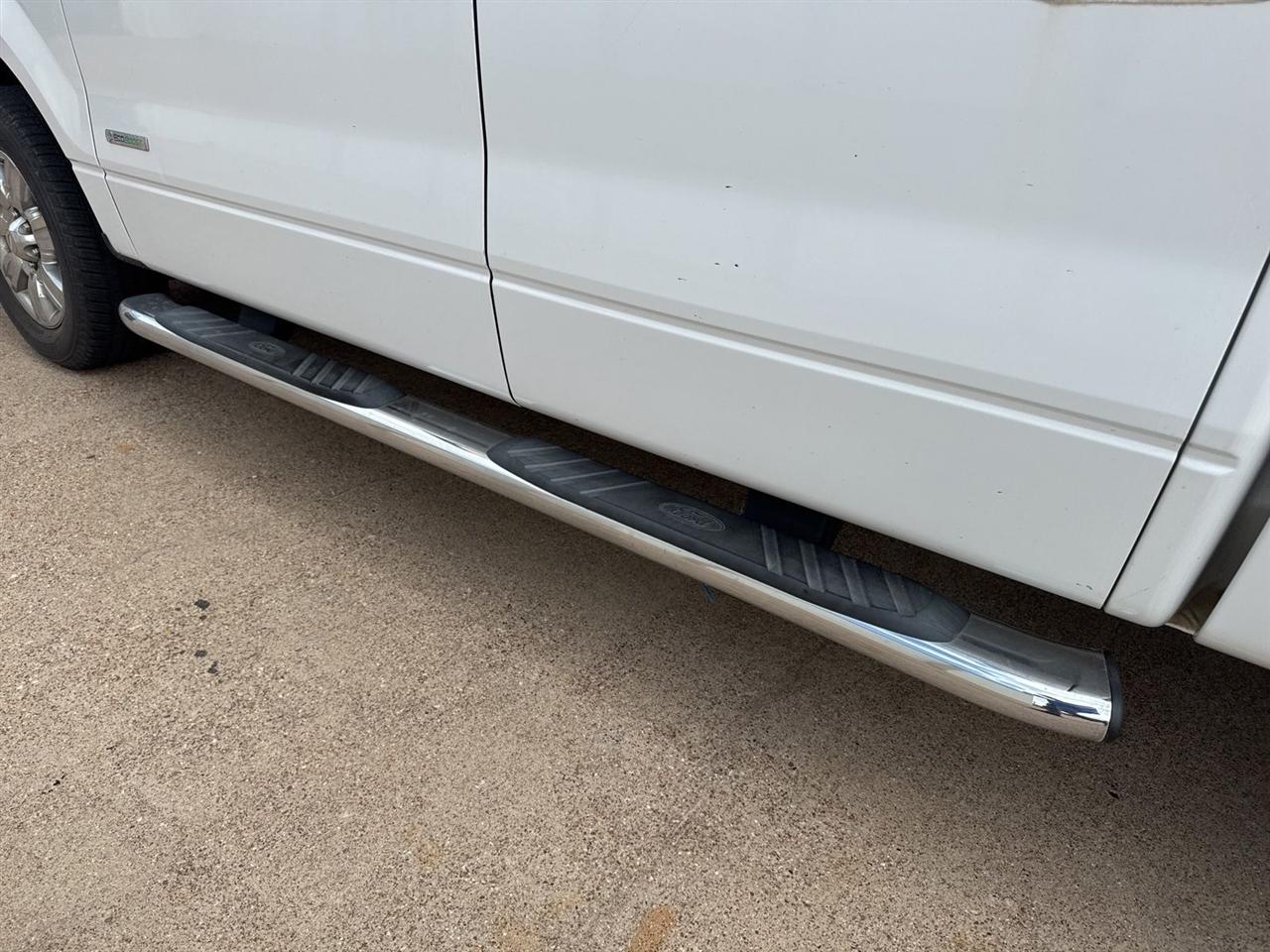 Ford F-150 2WD SuperCrew 145" Platinum 2011