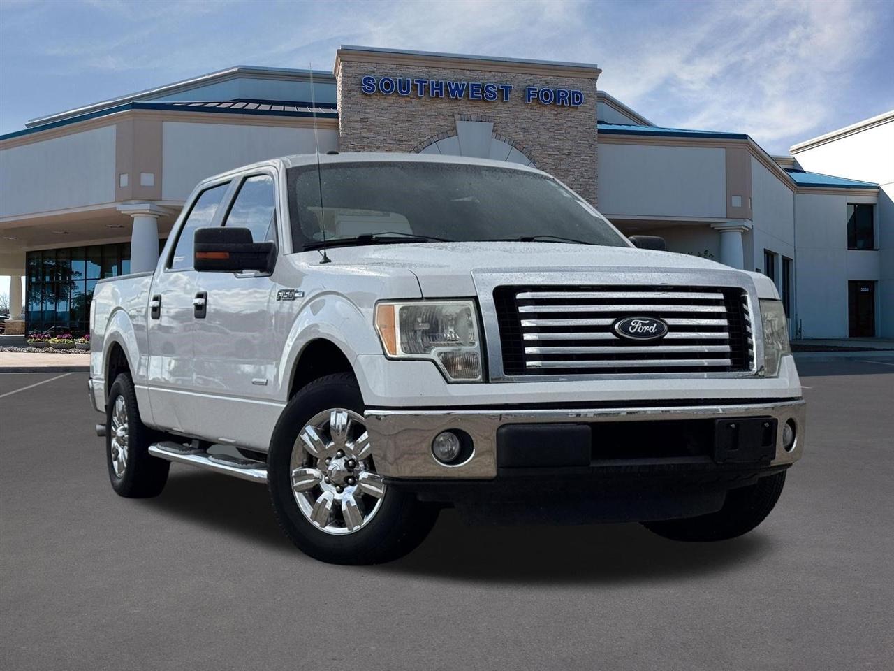 2011 Ford F-150 2WD SuperCrew 145" XLT