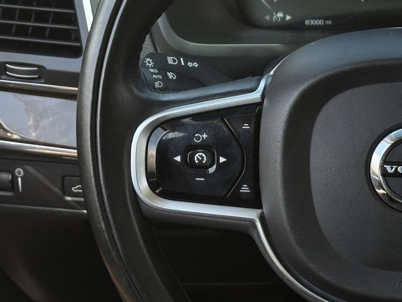 Volvo XC90 T6 AWD Momentum 2019