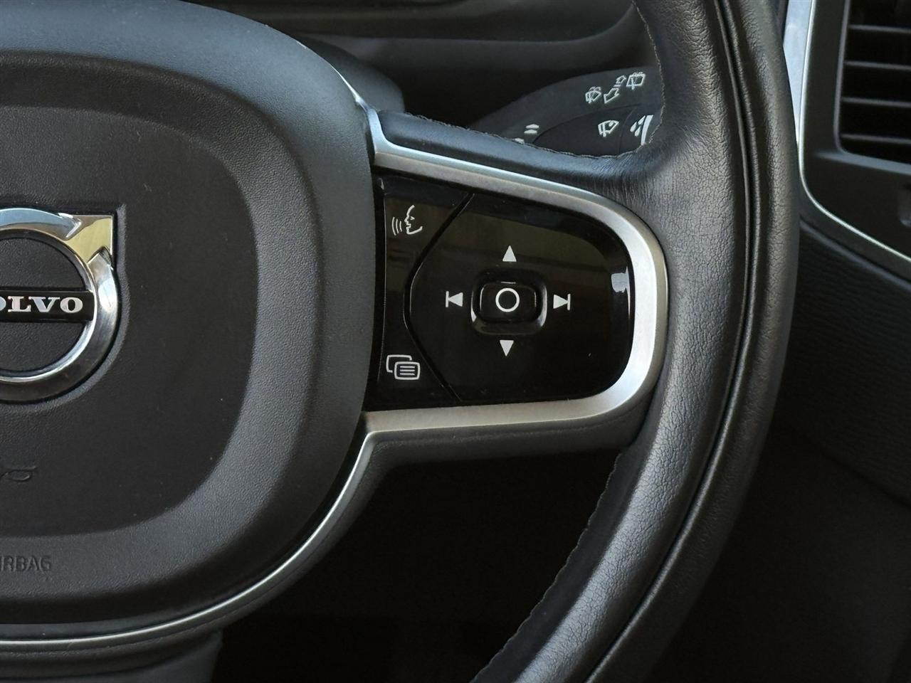 Volvo XC90 T6 AWD Momentum 2019