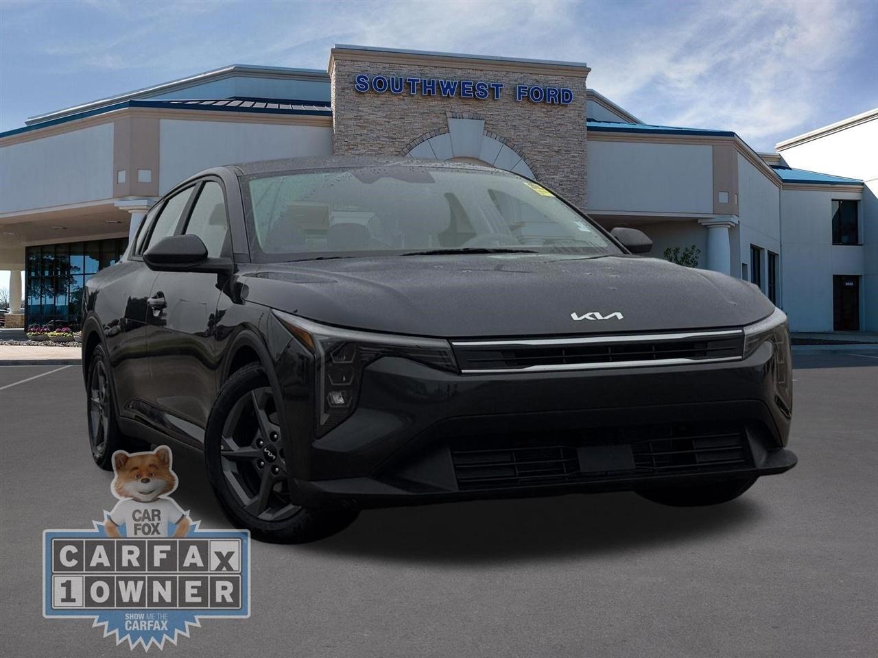 Kia K4 LXS FWD 2025