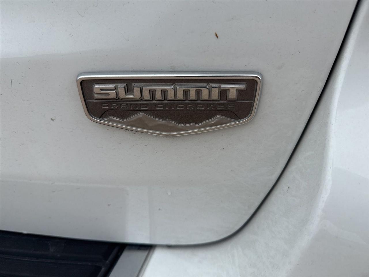 Jeep Grand Cherokee 4WD 4dr Summit 2016