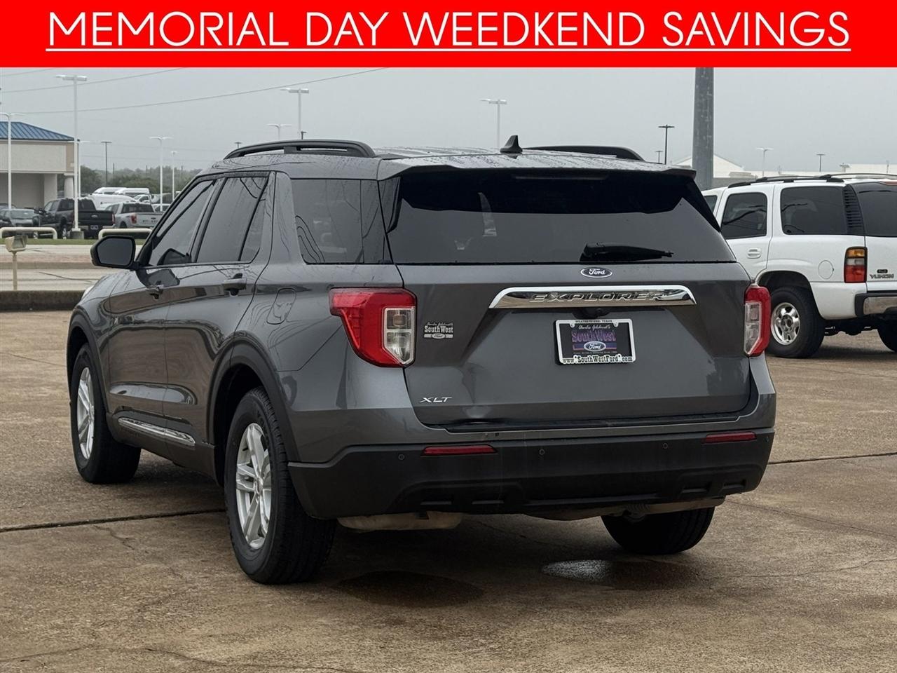 Ford Explorer XLT RWD 2024