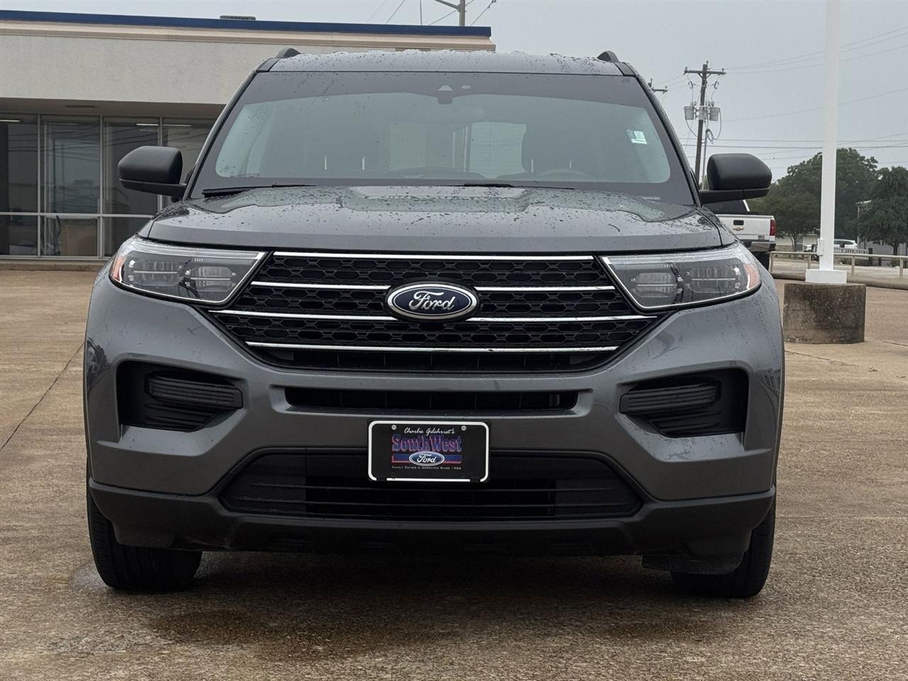 Ford Explorer XLT RWD 2024