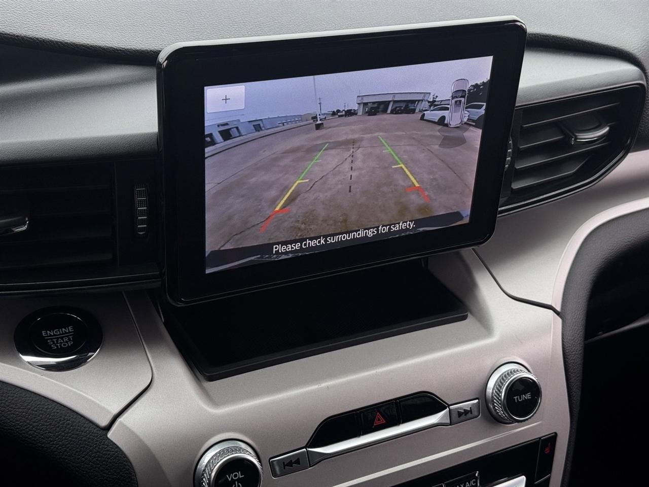 Ford Explorer XLT RWD 2024