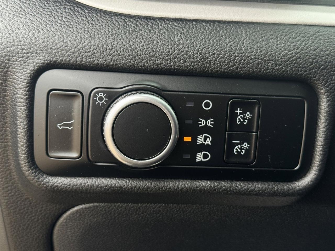 Ford Explorer XLT RWD 2024