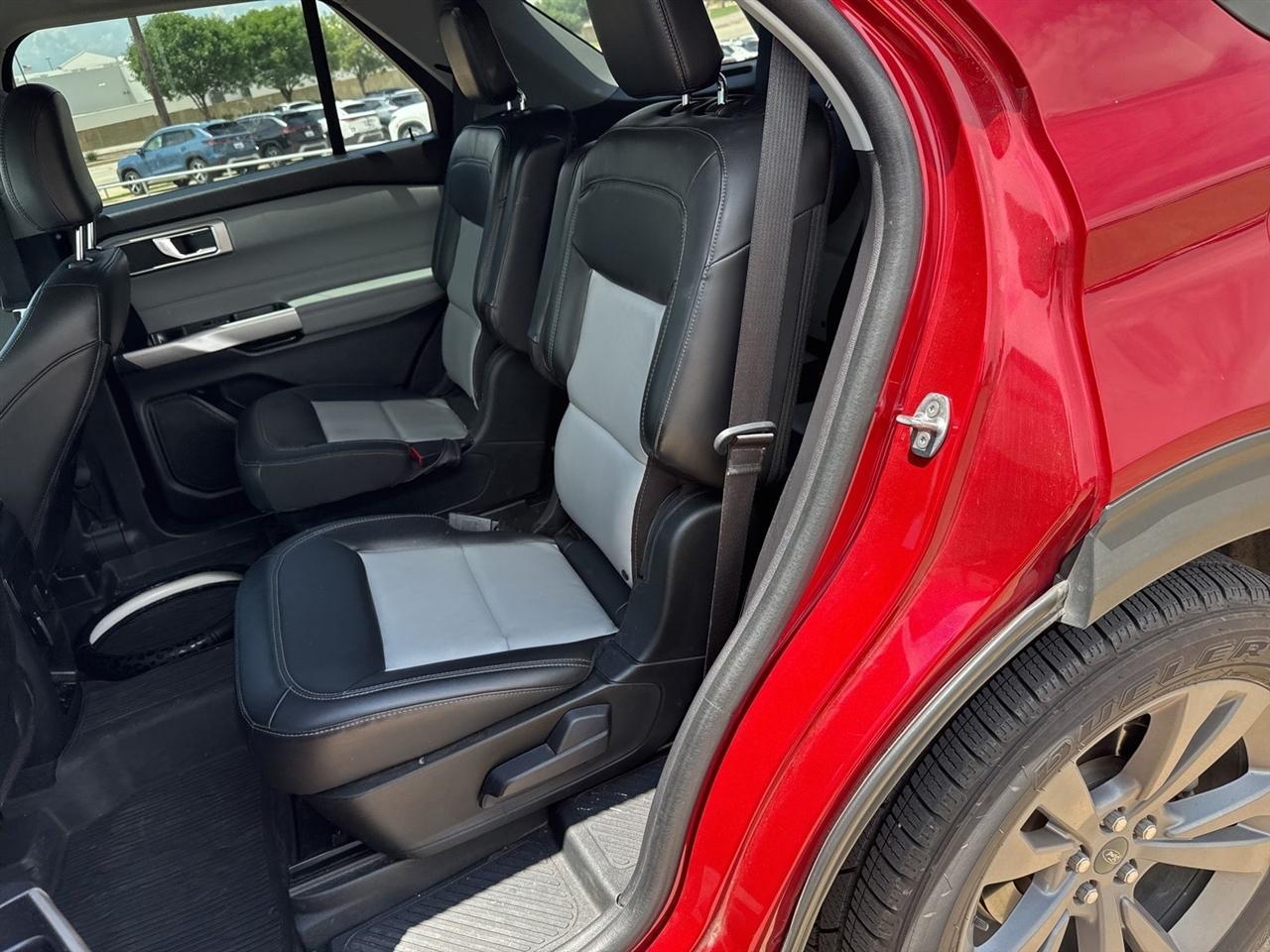 Ford Explorer XLT RWD 2022